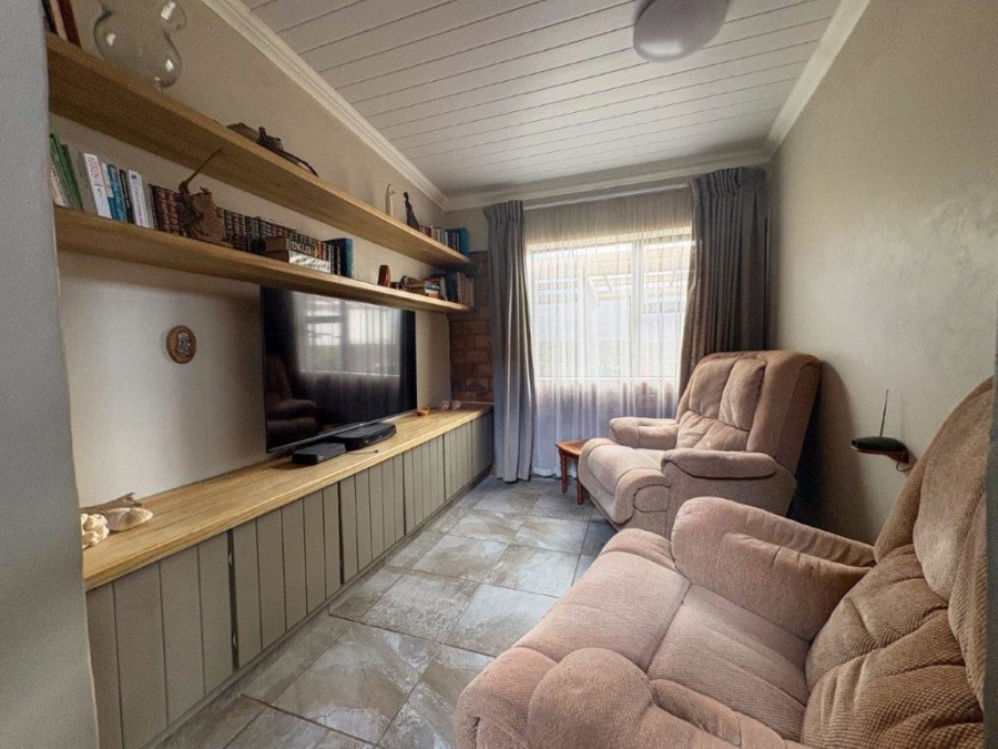 3 Bedroom Property for Sale in Stilbaai Wes Western Cape